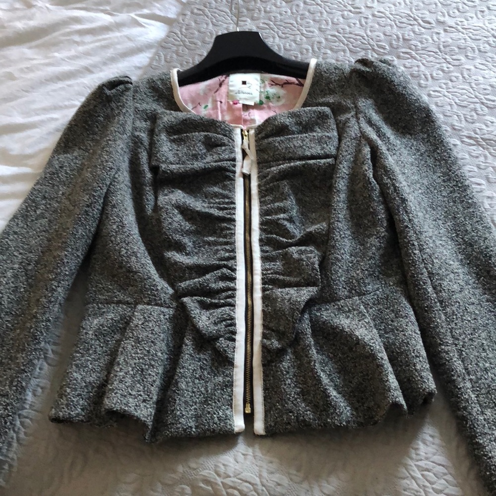 Anthropologie zip up sweater/light jacket